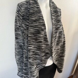 Le Lis Black and White Knit Poncho